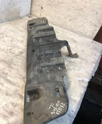 Volkswagen Jetta VI Rear underbody cover/under tray 3c0501713