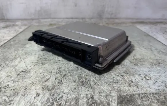 Volvo S60 Engine control unit/module 0261207712 1039S00000
