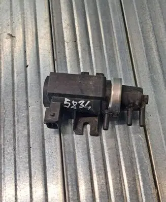 Nissan X-Trail T30 Turbo solenoid valve 14956AW401 70026501