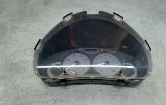 Speedometer (instrument cluster)