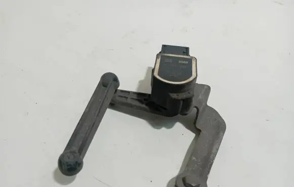 BMW 5 F10 F11 Headlight/headlamp level sensor 6785205