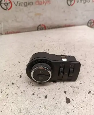 Chevrolet Cruze Light switch 13301752 251508