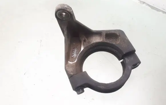 Volvo S60 Driveshaft support bearing bracket 9143465