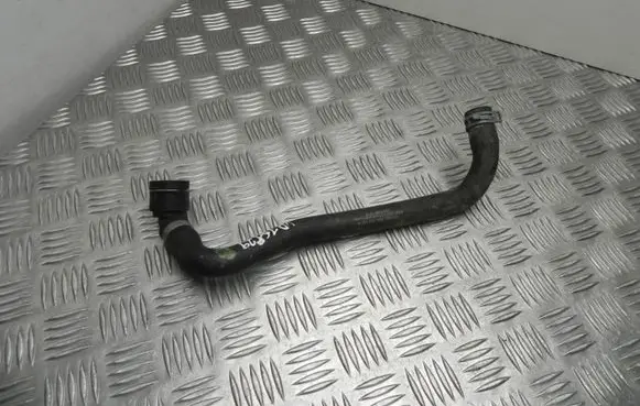 Volkswagen PASSAT B8 Engine coolant pipe/hose 3Q0122157P VD16829
