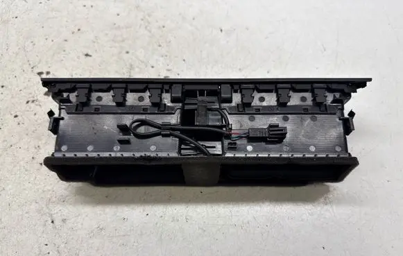 Audi A4 S4 B8 8K Dash center air vent grill 8T1820951C