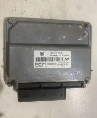 Volkswagen Touareg I Transfer box differential control unit 0AD927755AJ 5WP22084
