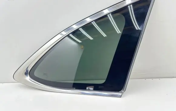 Subaru Outback (BT) Rear side window