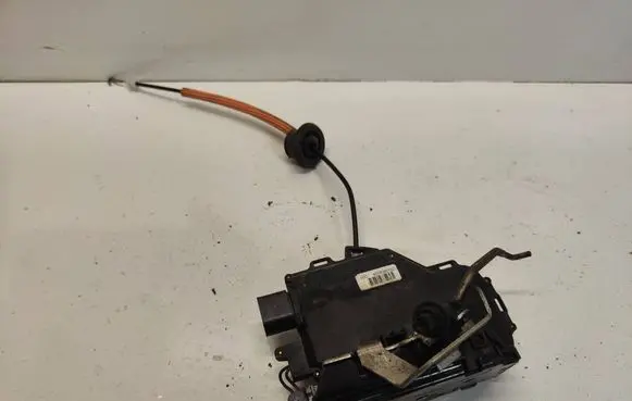 Audi A4 S4 B6 8E 8H Rear door lock 8E0839015C