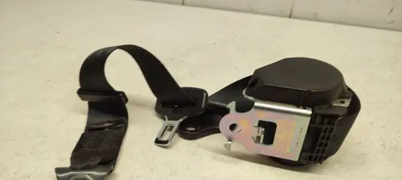 Peugeot 208 Rear seatbelt 0611060 0411060