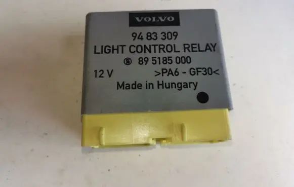 Volvo S70 V70 V70 XC Light relay 9483309 895185000