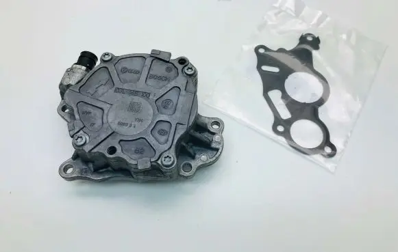 Volkswagen Beetle A5 Vacuum pump 03L145100G