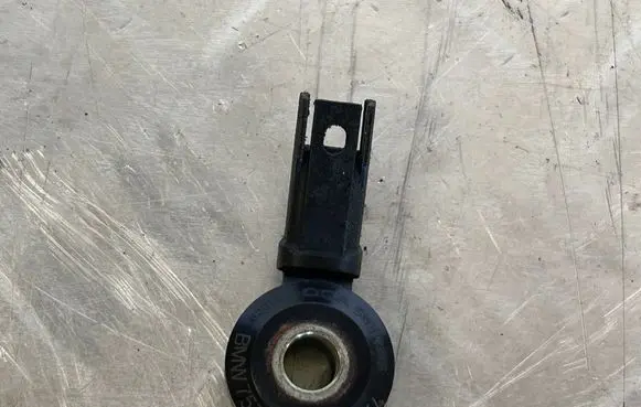 BMW X5M E70 Detonation knock sensor 7577034