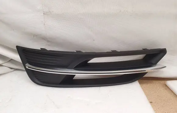 Audi A8 S8 D4 4H Front bumper lower grill 4H0807680G 408050686 583060220