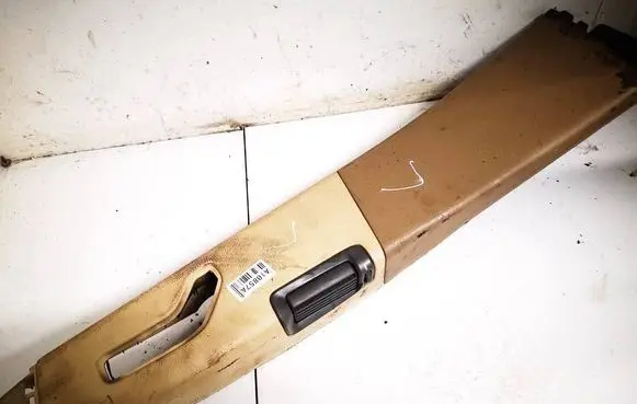 Volvo V70 (B) pillar trim (top) volvo1882