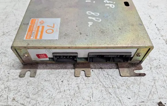 Nissan Sunny Engine control unit/module A11A04B28