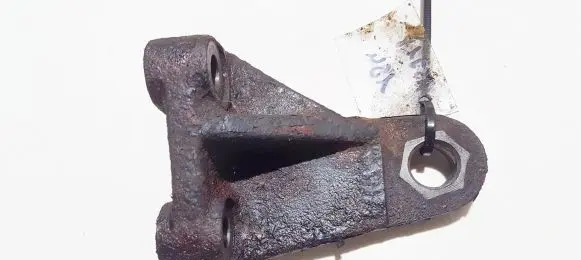 KIA Carnival Engine mounting bracket 3e27