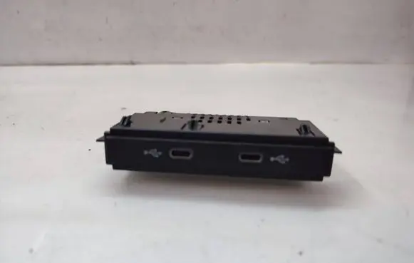 Seat Leon IV USB socket connector 5NA035736