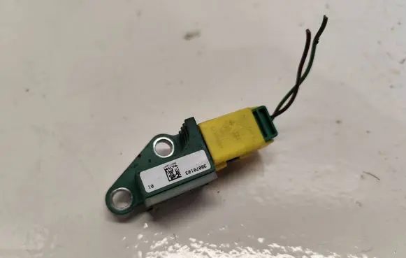Volkswagen PASSAT B6 Airbag deployment crash/impact sensor 3c0909606