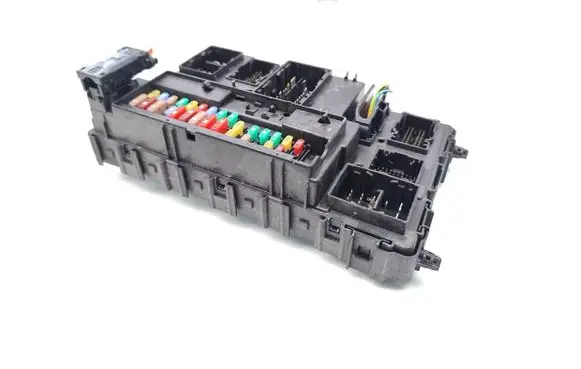 Ford Mondeo MK V Fuse module HU5T-15604-DFB A2C758706010000