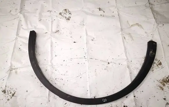 Tesla Model Y Rear arch trim 168386200a 1683862-00-a