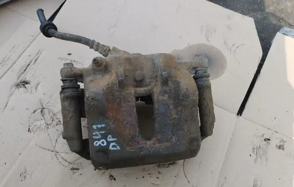 Opel Vivaro Front brake caliper