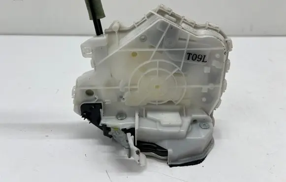 Mazda CX-30 Rear door lock G17A342 DFT9