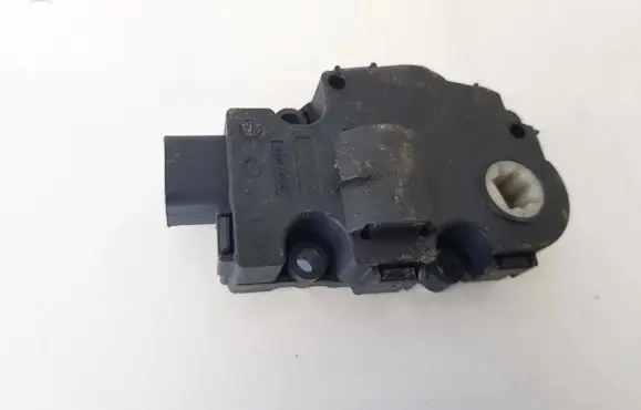 Suzuki Grand Vitara II Air flap motor/actuator 412650750 efb332
