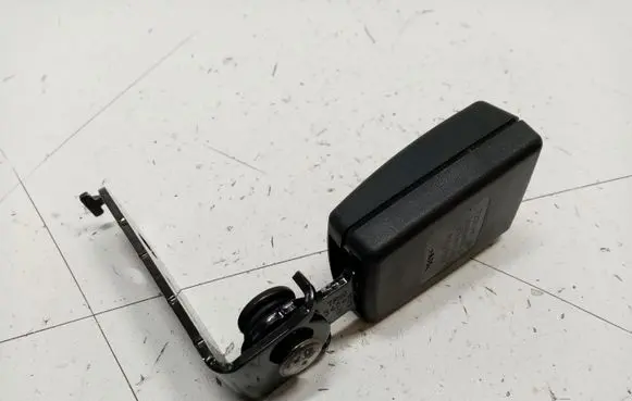 BMW 6 F12 F13 Rear seatbelt buckle 7226393 72117226393