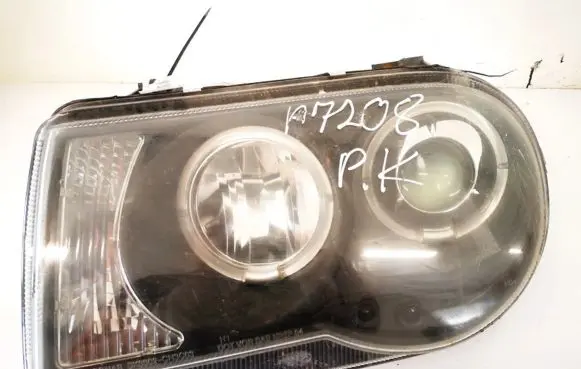 Chrysler 300 - 300C Headlight/headlamp