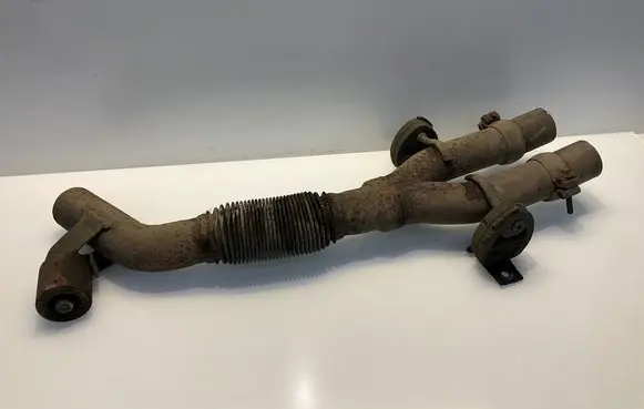Mercedes-Benz S W221 Muffler pipe connector clamp 