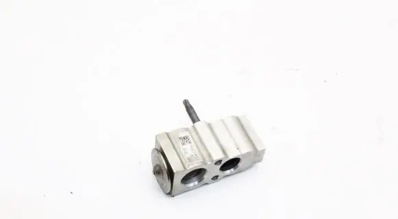 Mercedes-Benz Sprinter W907 W910 Air conditioning (A/C) expansion valve 