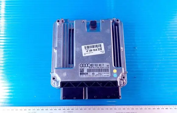 Audi A4 S4 B7 8E 8H Engine control unit/module ECU 8E2910401P 8E2910401