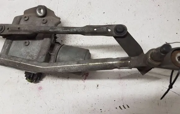 Citroen C5 Front wiper linkage and motor 0390241700