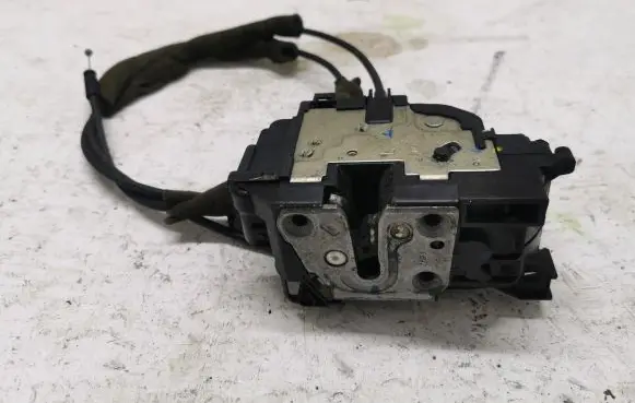 Renault Kangoo II Front door lock
