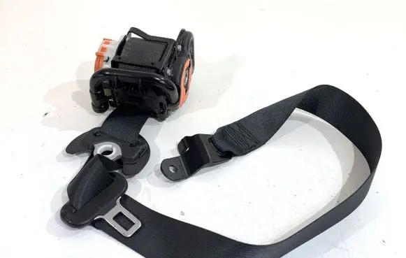Nissan Qashqai Front seatbelt 0589P1000220