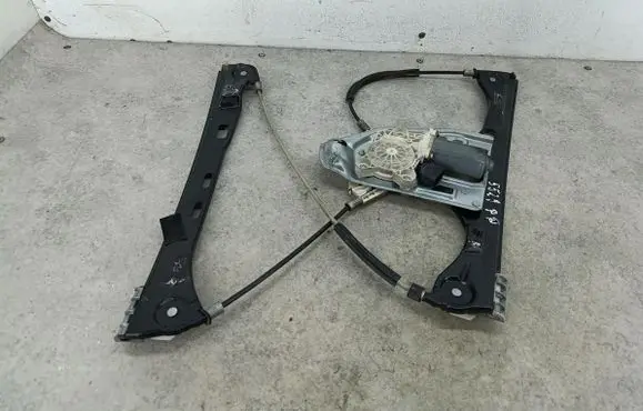 Mercedes-Benz C W203 Front door window regulator with motor A2118201742