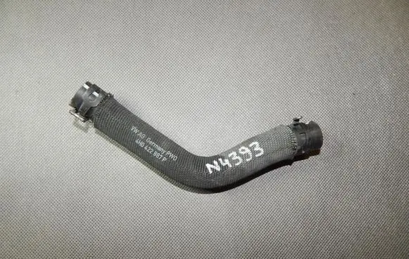 Audi A8 S8 D4 4H Engine coolant pipe/hose 4H0422887