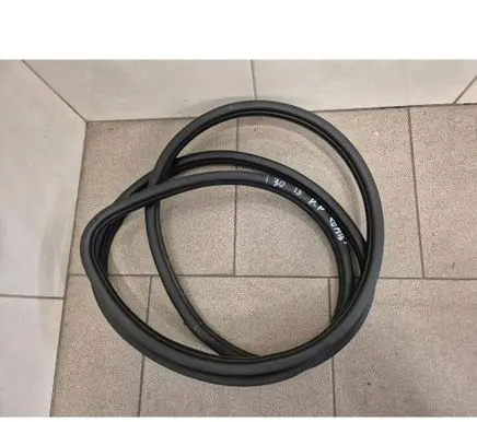 Hyundai i30 Front door rubber seal 