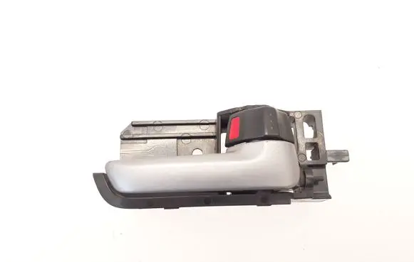 Suzuki SX4 Front door interior handle