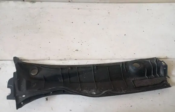 Toyota Avensis T250 Wiper trim 5578205030