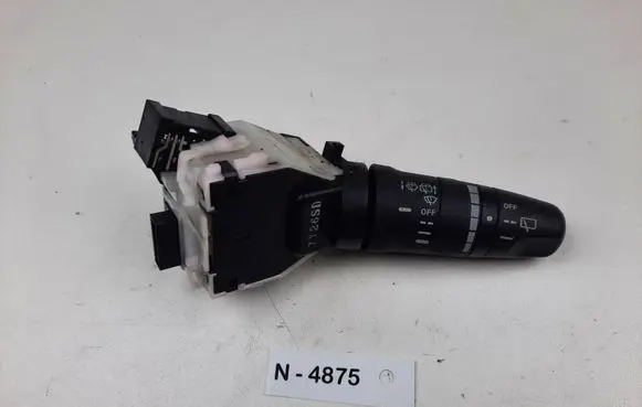 Nissan Note (E11) Wiper control stalk 7Y26SD