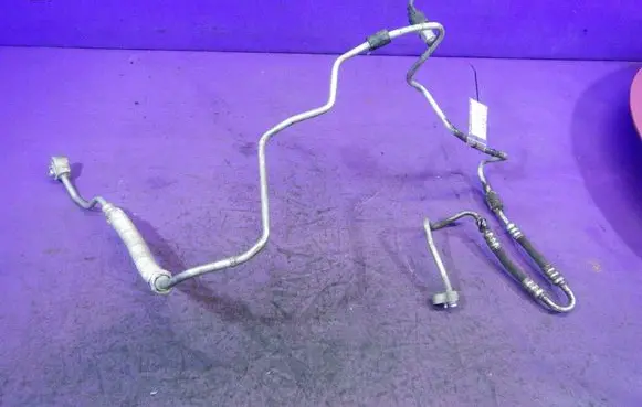 Volkswagen Polo Air conditioning (A/C) pipe/hose 