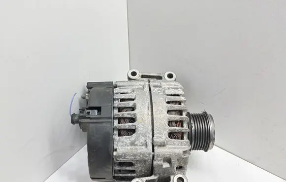 Audi Q7 4M Generator/alternator 06L903024F 116005994 2715187A