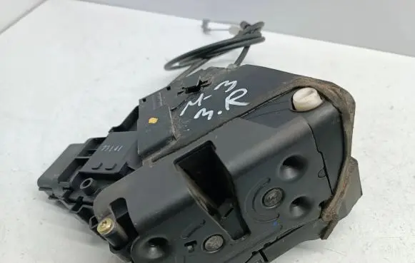 Mazda 3 I Rear door lock 3N6AA26412B 9240032