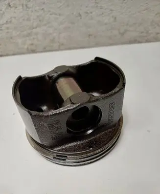 Volkswagen Golf VIII Piston DTT