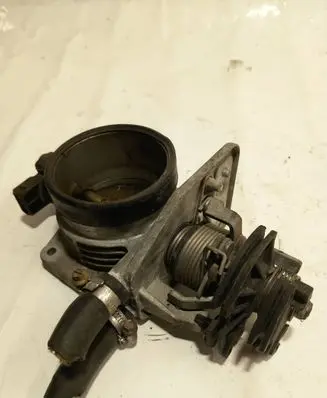 BMW 5 E39 Throttle valve 13631721456
