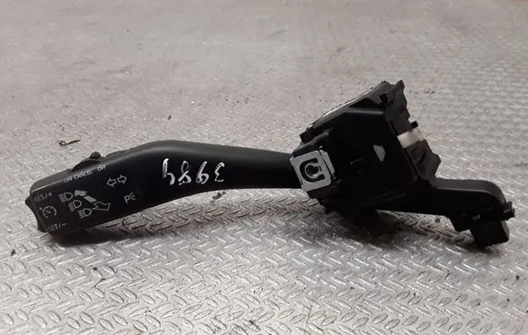 Seat Altea XL Indicator stalk 1K0953513G