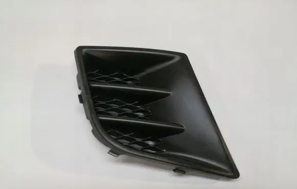 Peugeot 107 Front bumper lower grill 814810h020