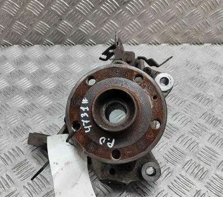 Volkswagen Golf VII Front wheel hub 5Q0400054BT 5Q0407258A