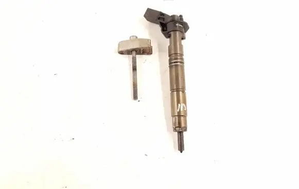 Fuel injector